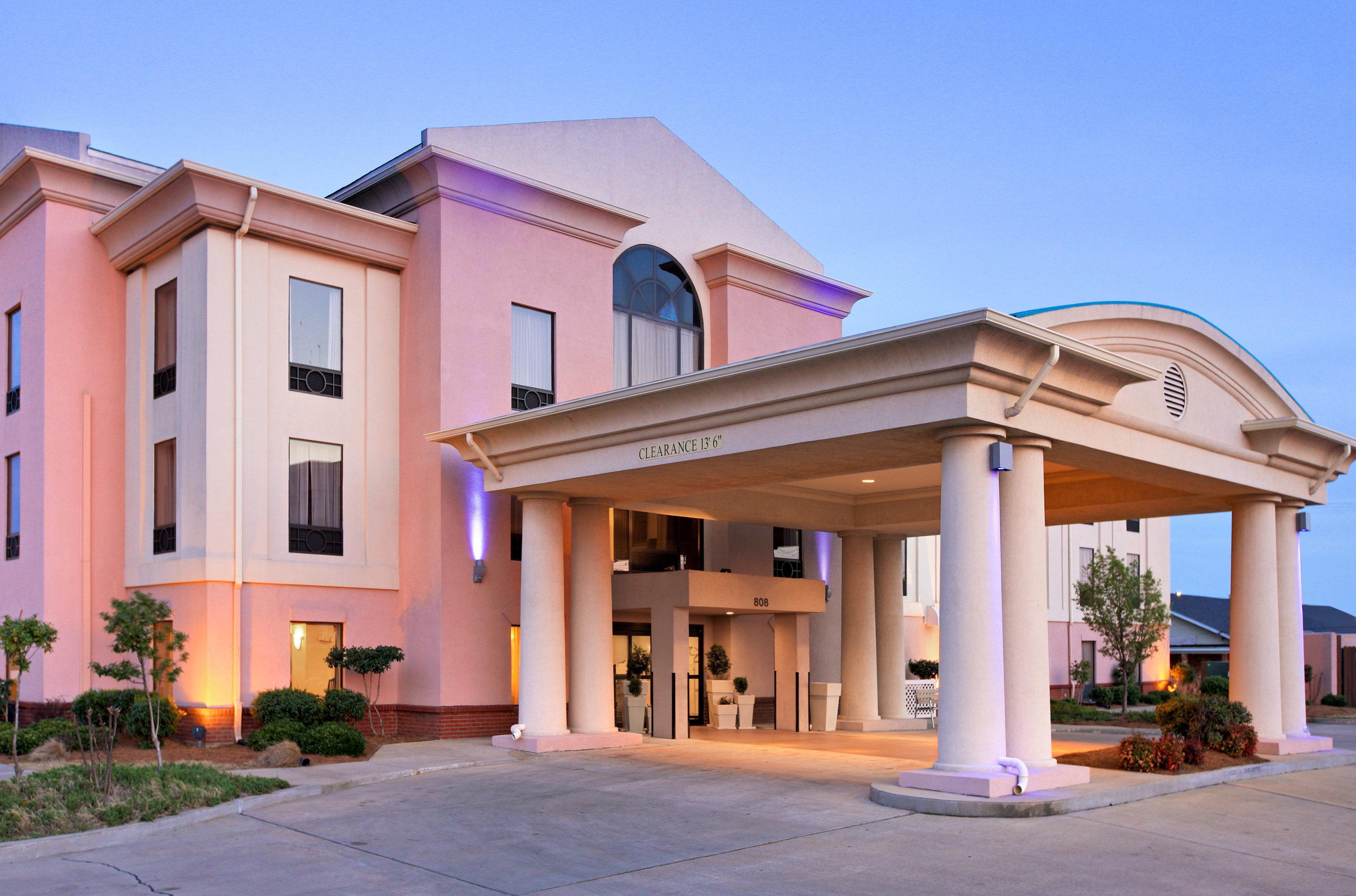 Holiday Inn Express Hotel & Suites Cleveland - Ms By Ihg Dış mekan fotoğraf