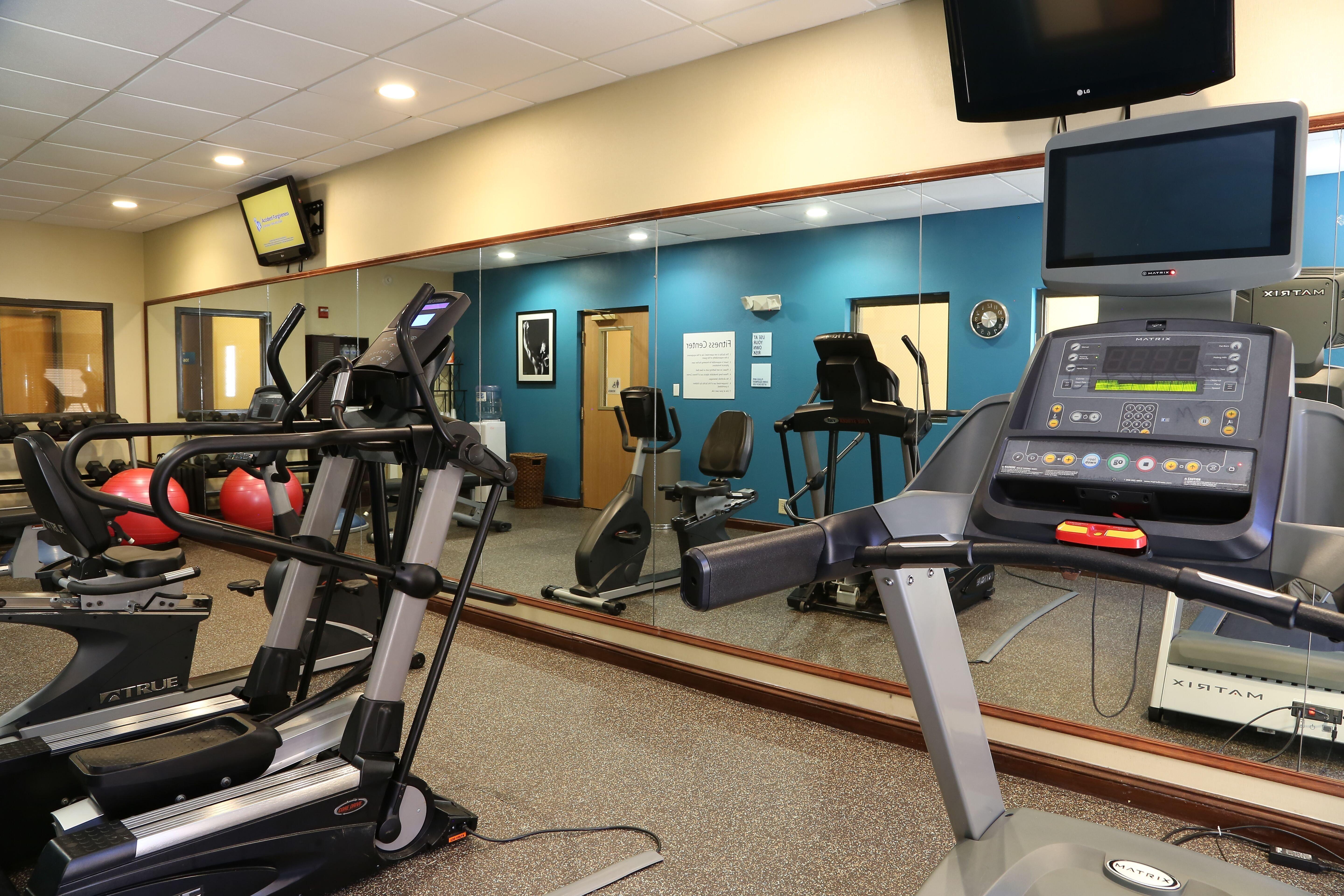 Holiday Inn Express Hotel & Suites Cleveland - Ms By Ihg Dış mekan fotoğraf
