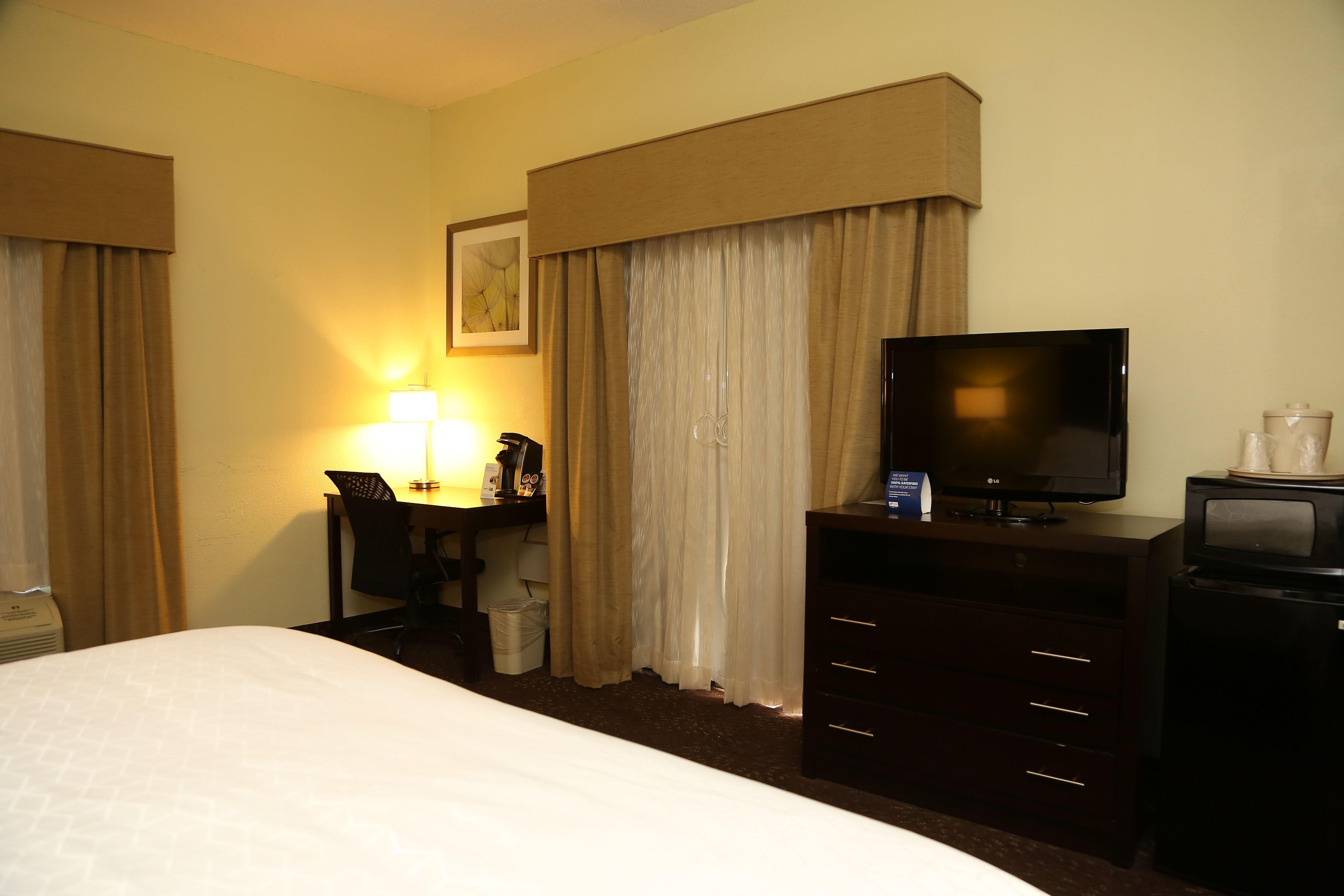Holiday Inn Express Hotel & Suites Cleveland - Ms By Ihg Dış mekan fotoğraf