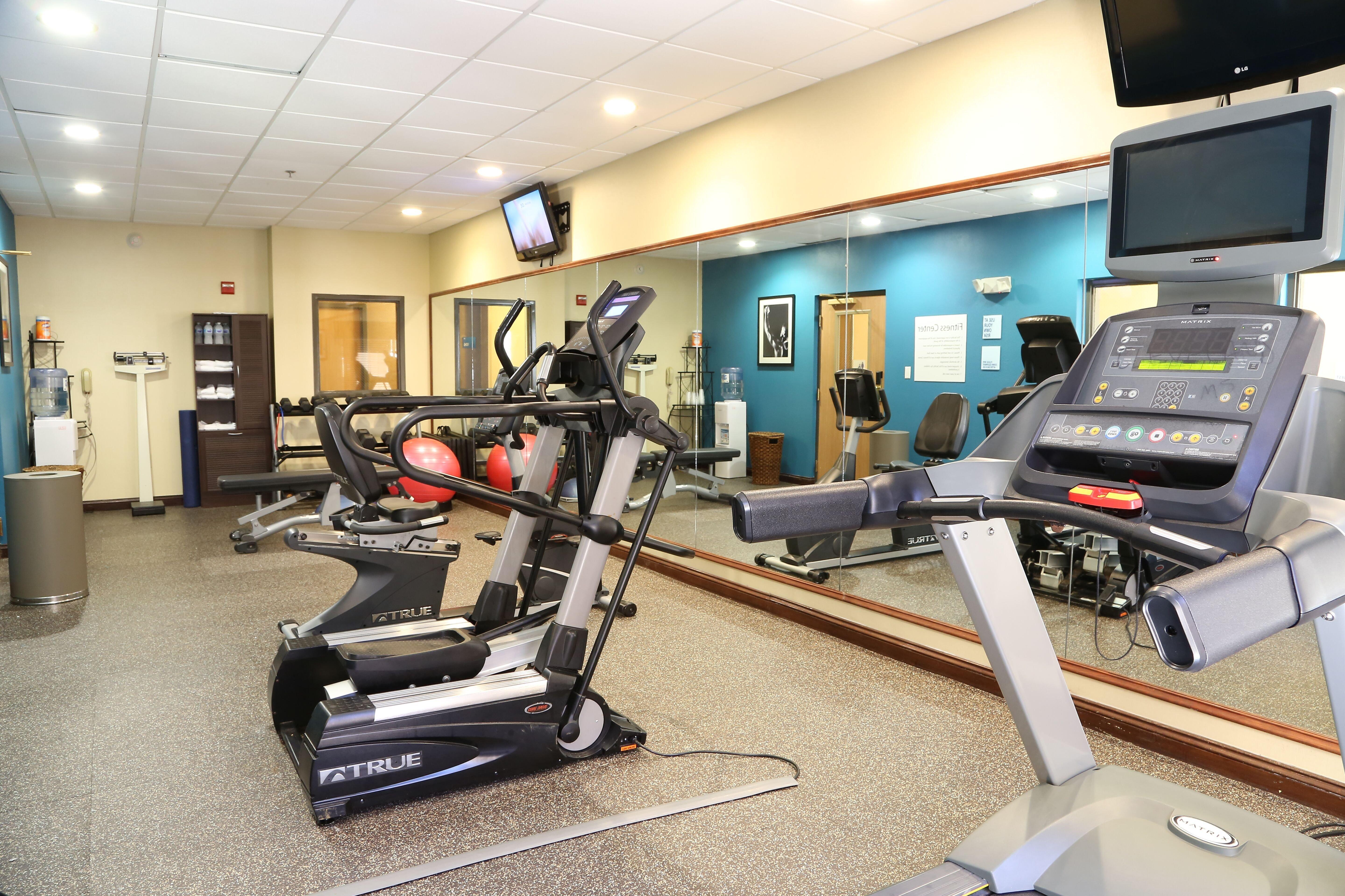 Holiday Inn Express Hotel & Suites Cleveland - Ms By Ihg Dış mekan fotoğraf
