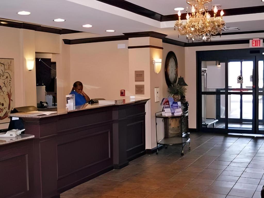 Holiday Inn Express Hotel & Suites Cleveland - Ms By Ihg Dış mekan fotoğraf