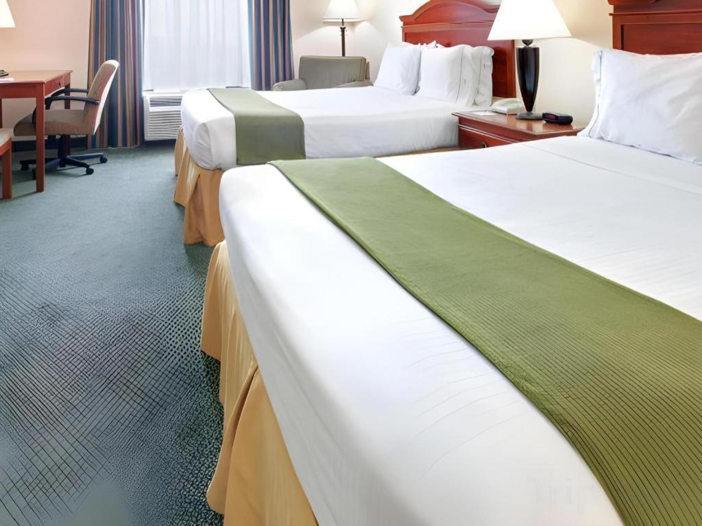 Holiday Inn Express Hotel & Suites Cleveland - Ms By Ihg Dış mekan fotoğraf
