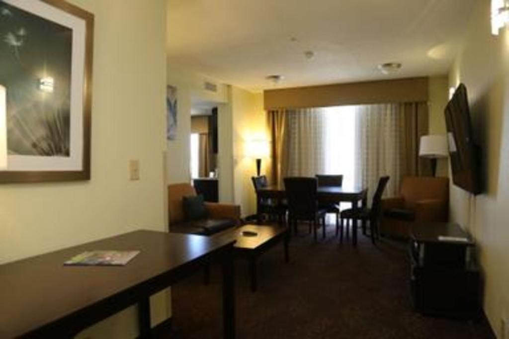 Holiday Inn Express Hotel & Suites Cleveland - Ms By Ihg Dış mekan fotoğraf