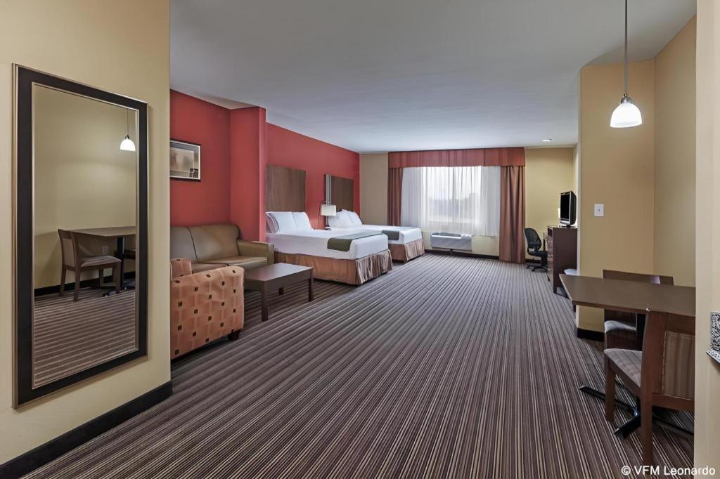 Holiday Inn Express Hotel & Suites Cleveland - Ms By Ihg Dış mekan fotoğraf